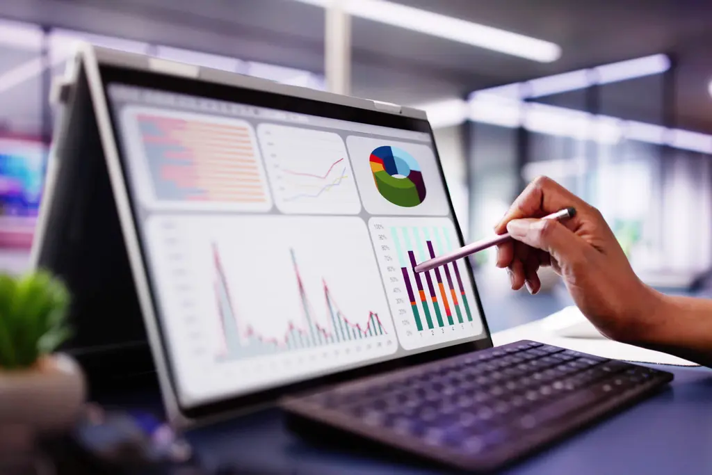 Análisis de CRM: cómo los datos impulsan decisiones de negocio más inteligentes Análisis de CRM: cómo los datos impulsan decisiones de negocio más inteligentes