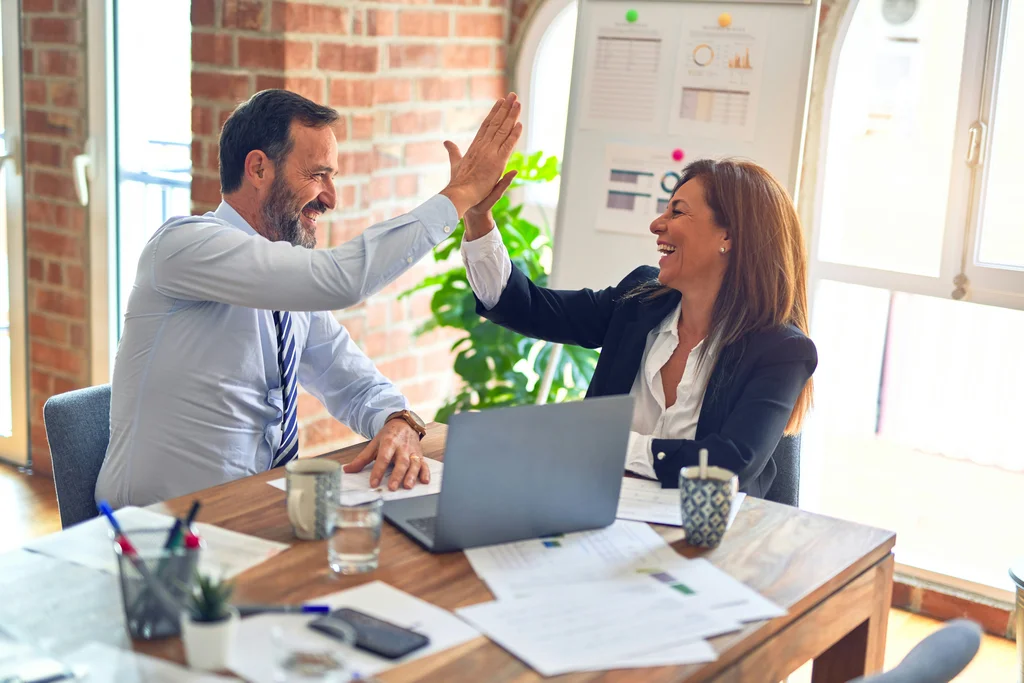 15 frases motivacionales de ventas para impulsar la energía de tu equipo
