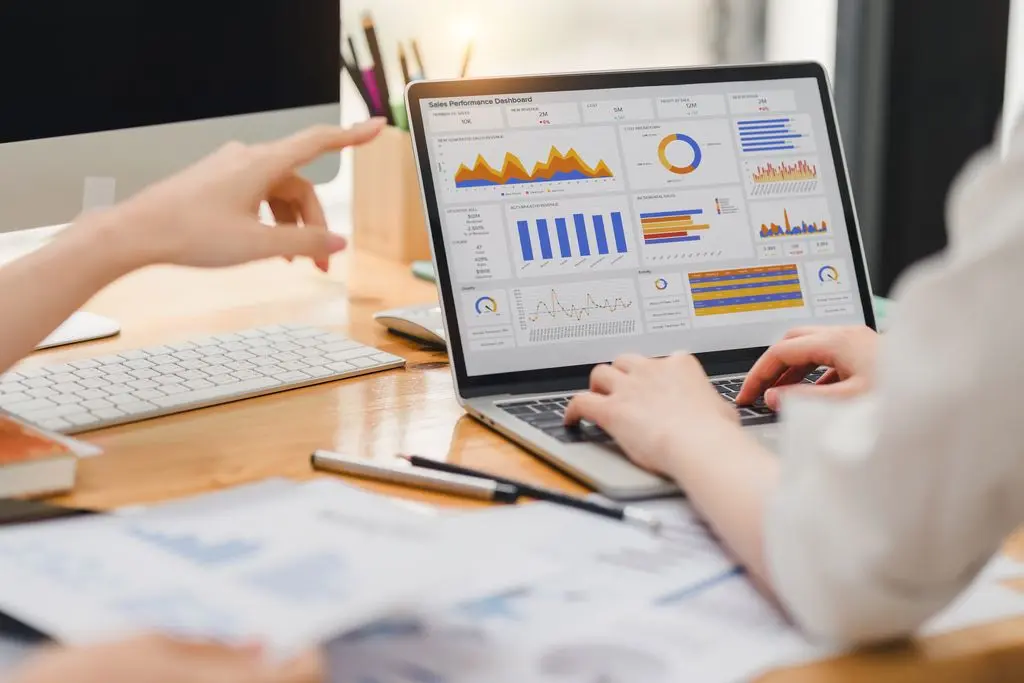 shutterstock_2443676383.webp Las top 10 herramientas de software de programación de tareas