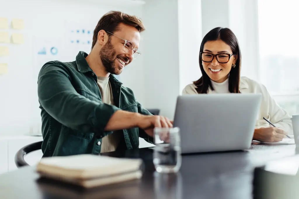 5 herramientas de colaboración esenciales para equipos remotos