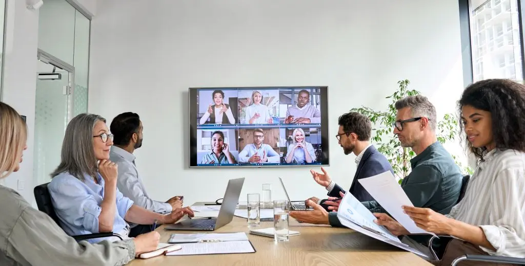 Herramientas esenciales para colaborar a distancia con IA